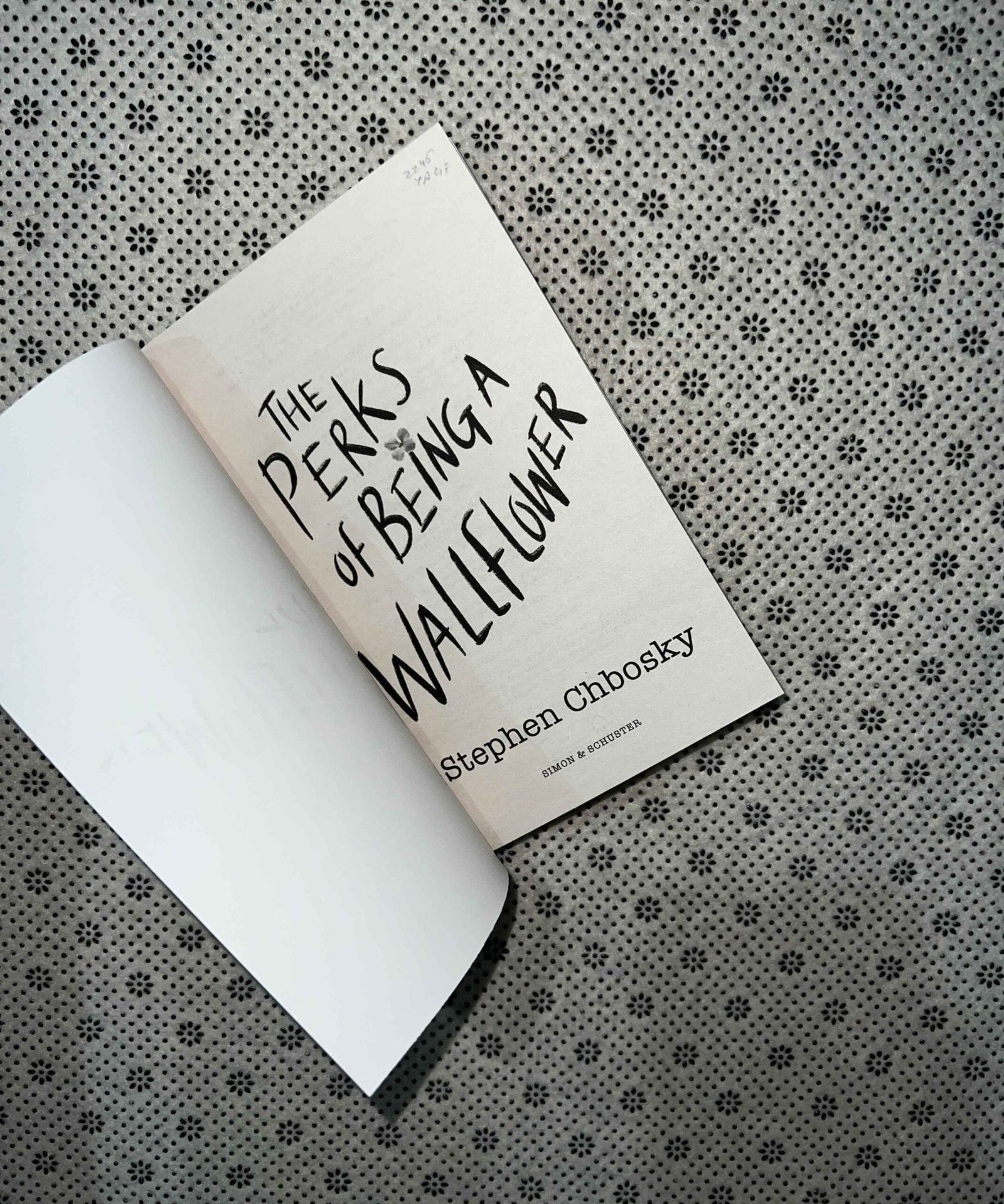 the perks of being a wallflower ya edition by stephen chbosky