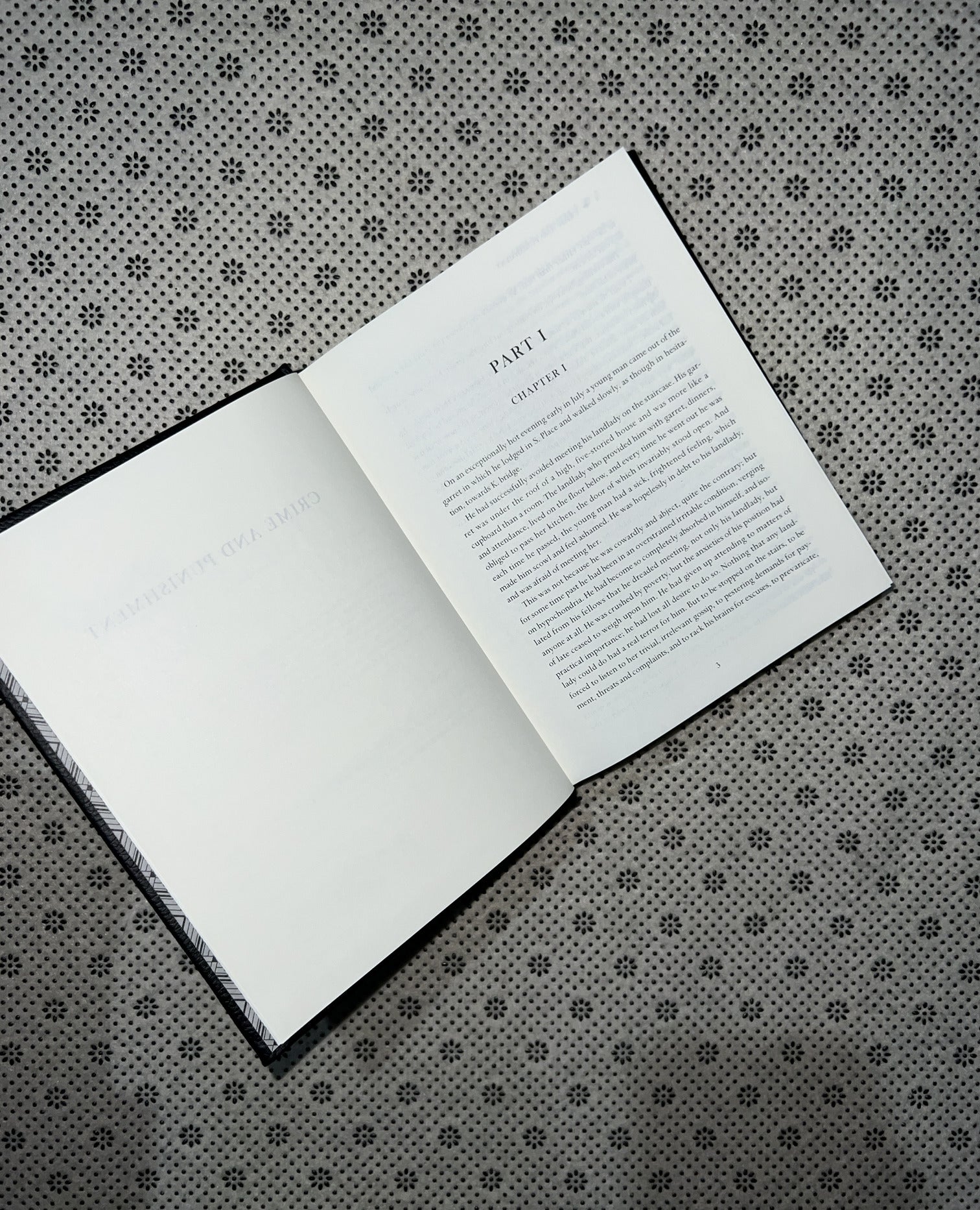 CRIME AND PUNISHMENT (Chartwell Deluxe Editions) by Fyodor Dostoyevsky