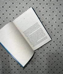 tomorrow and tomorrow and tomorrow coloured edges by gabrielle zevin