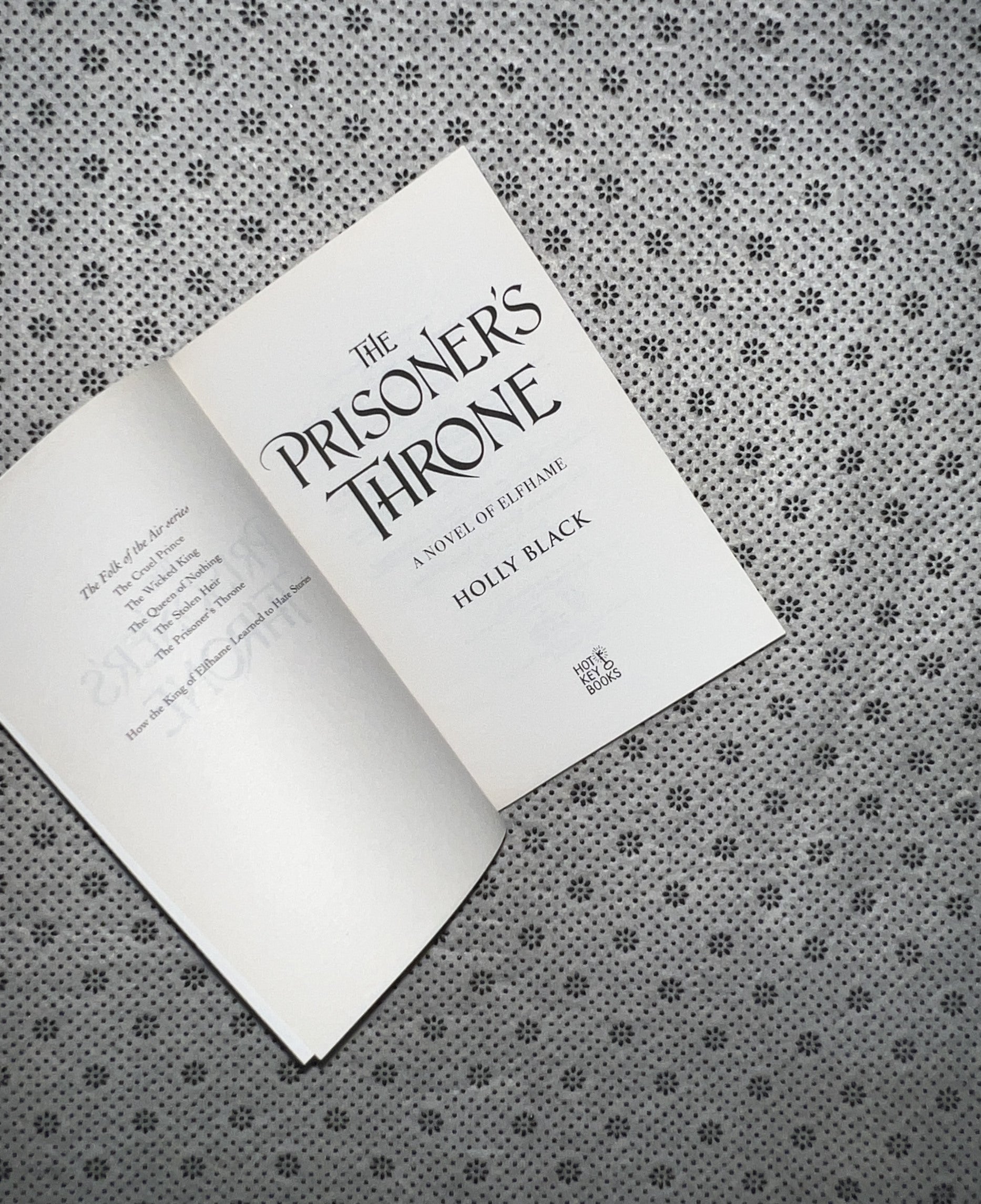 THE PRISONER'S THRONE: the Stolen Heir Series (Book 2) by Holly Black