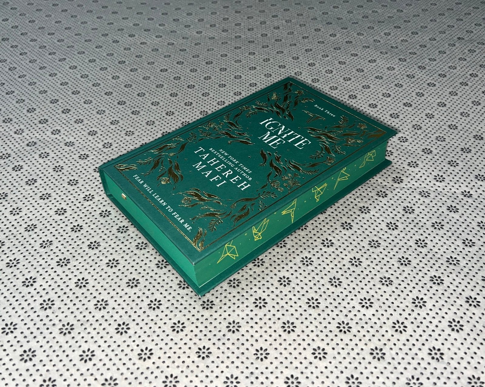 ignite me the shatter me trilogy book 3 collectors edition by tahereh mafi