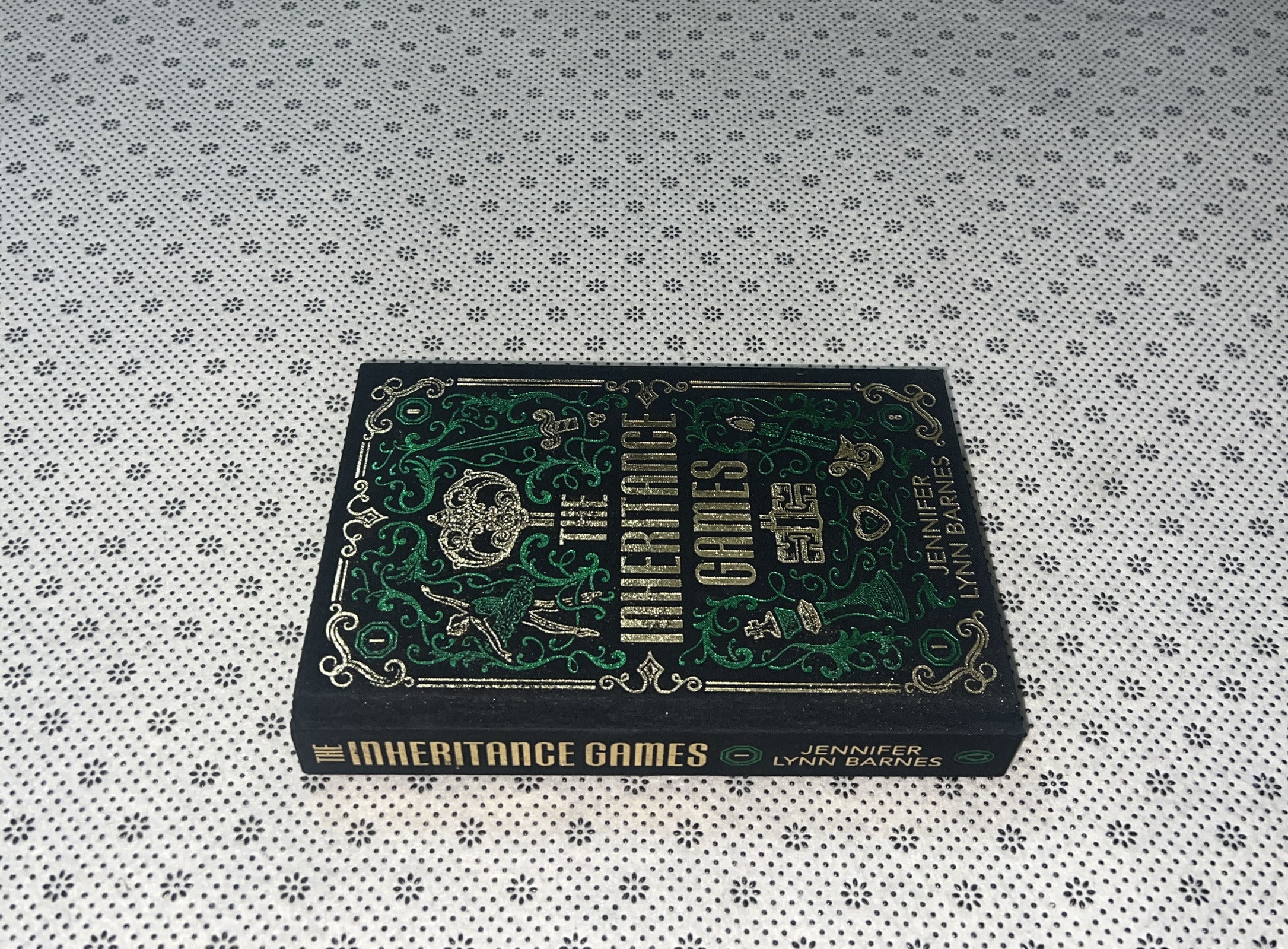 THE INHERITANCE GAMES: The Inheritance Games series (Book 1) by Jennifer Lynn Barnes