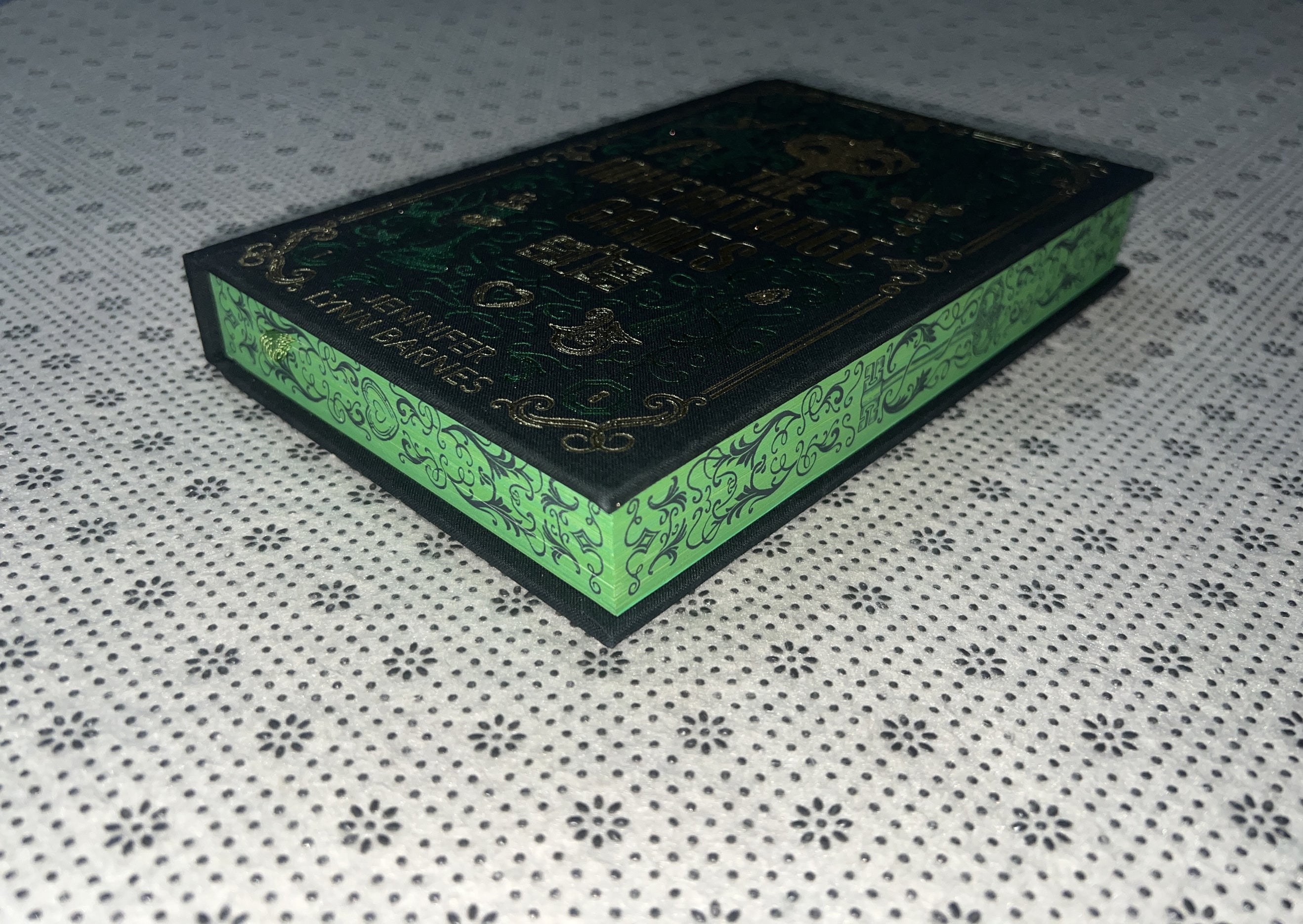 THE INHERITANCE GAMES: The Inheritance Games series (Book 1) by Jennifer Lynn Barnes