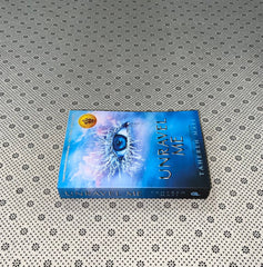 unravel me shatter me series book 2 by tahereh mafi 1