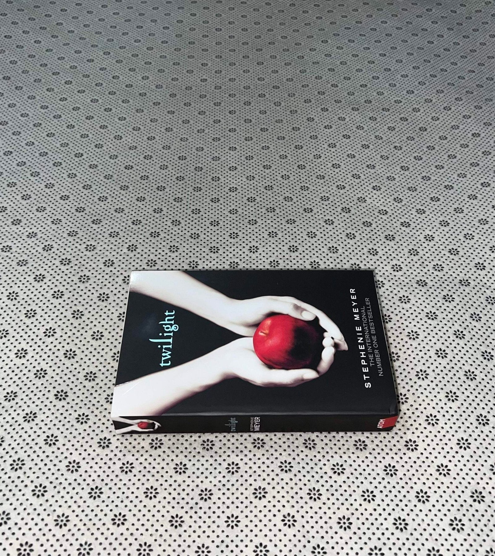 twilight by stephenie meyer