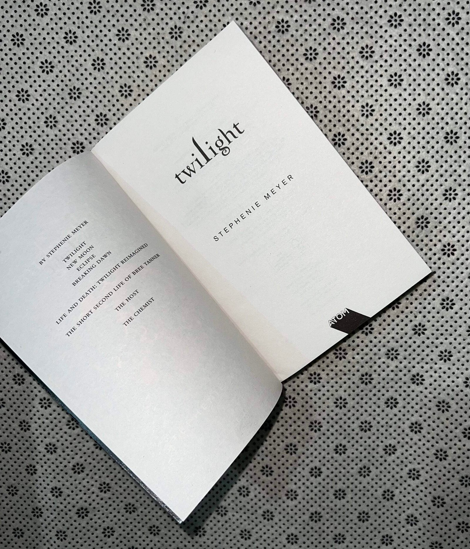 twilight by stephenie meyer