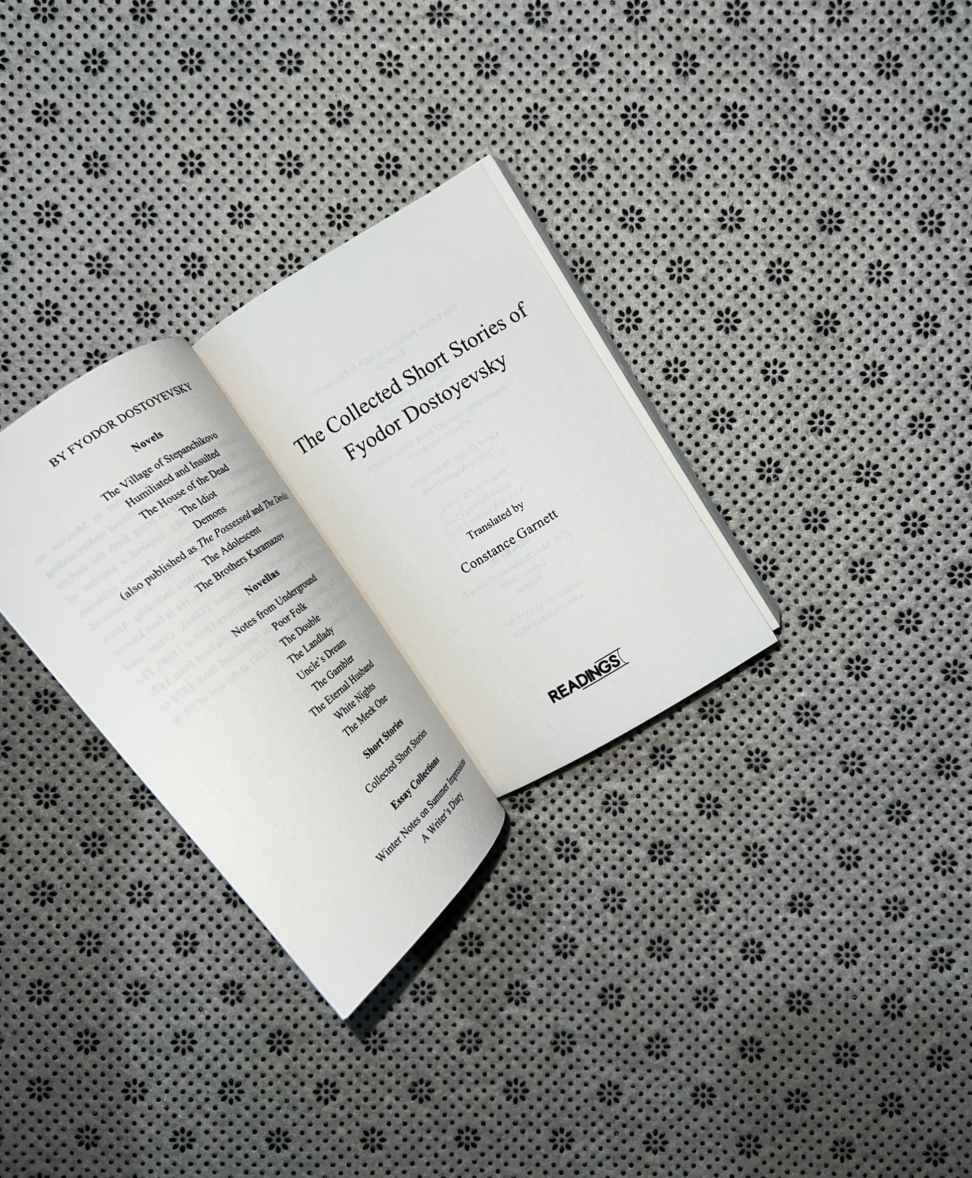 THE COLLECTED SHORT STORIES OF FYODOR DOSTOYEVSKY (Readings Classics) by Fyodor Dostoyevsky