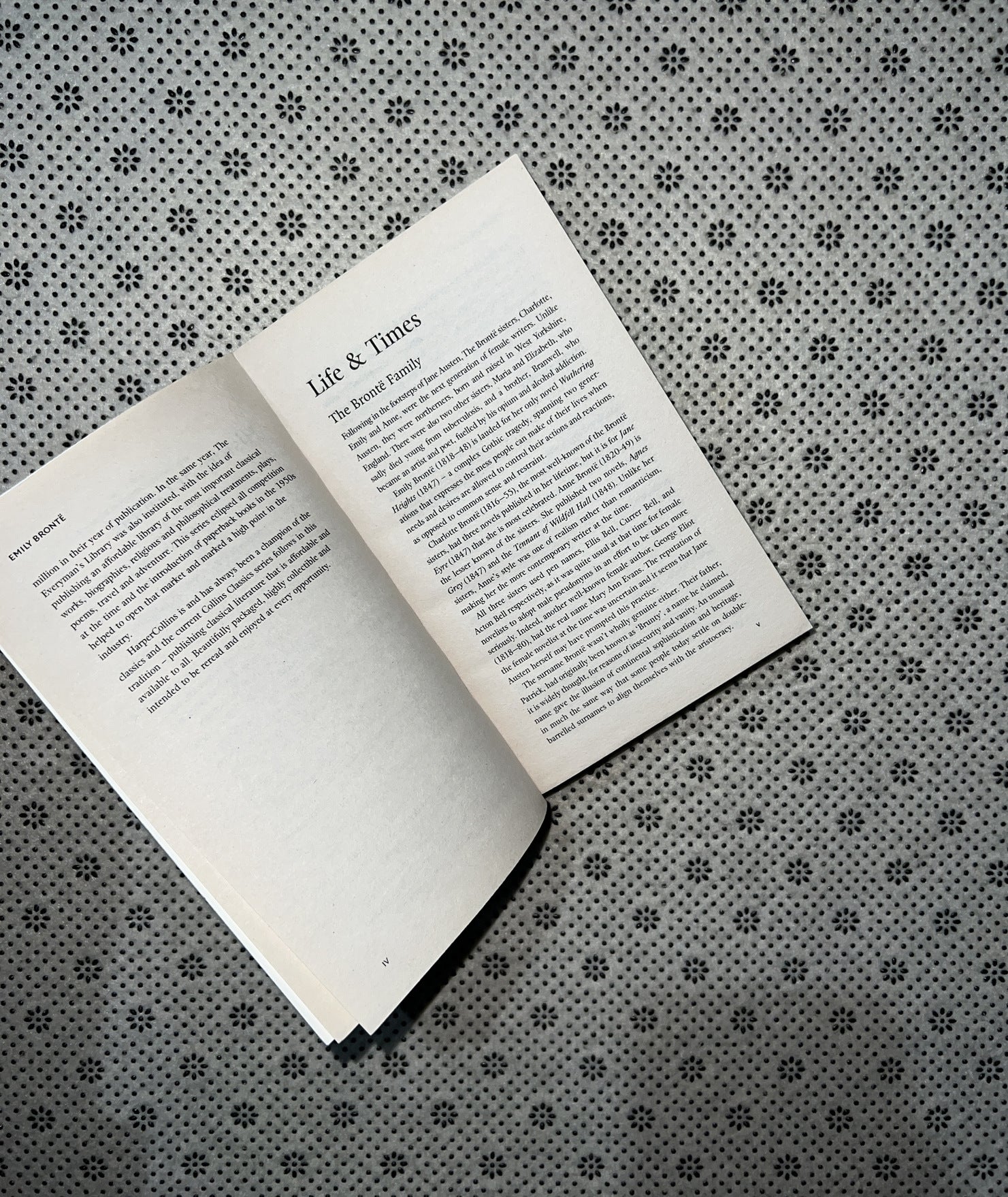 WUTHERING HEIGHTS (Collins Classics) By Emily Bronte