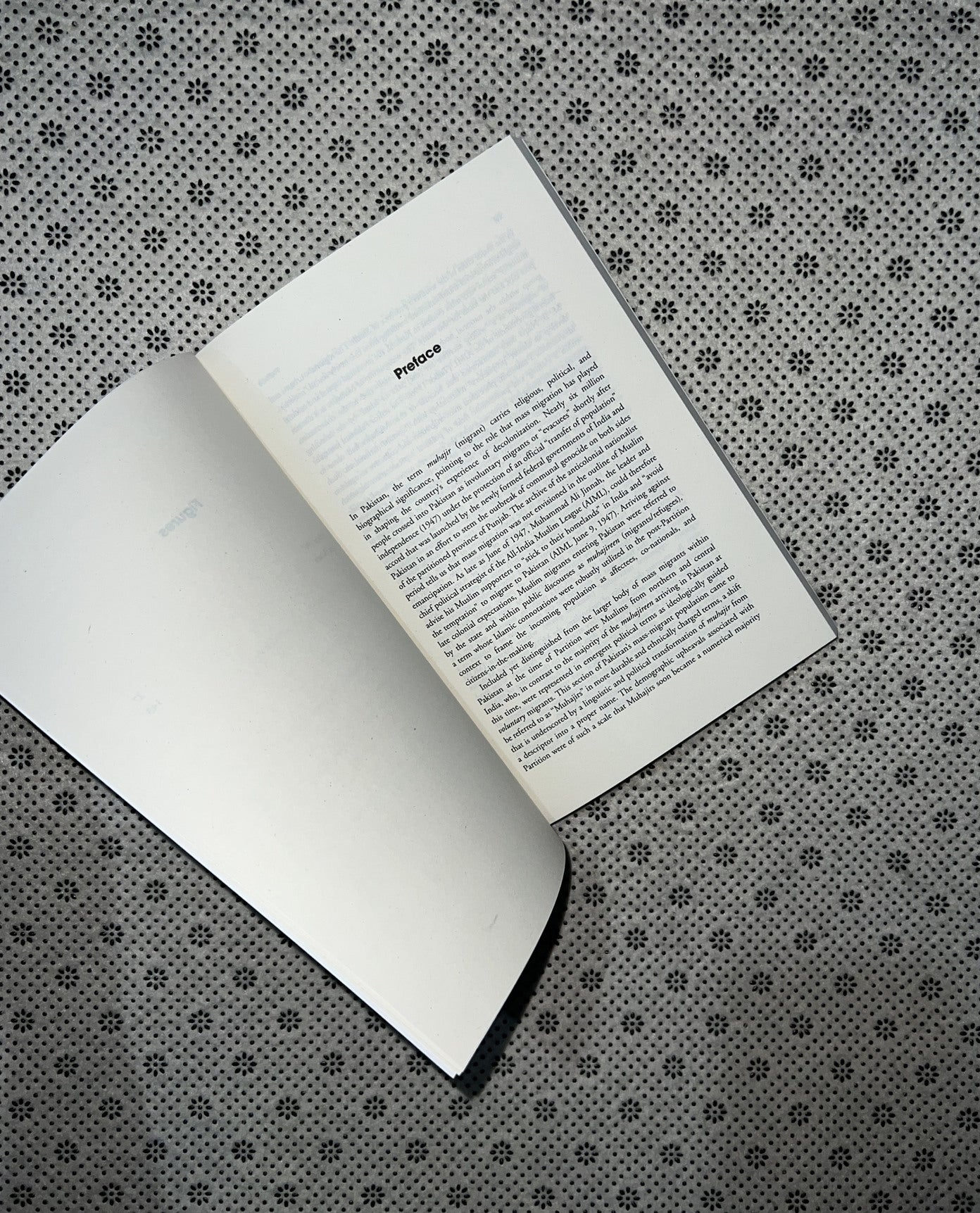 QUESTIONING MIGRANTS: Muhajir Nationalism at the Limits Of Pakistan by Tahir H. Naqvi