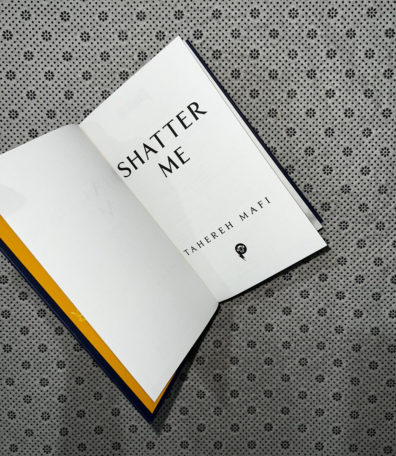 shatter me shatter me series book 1 collectors edition by tahereh mafi