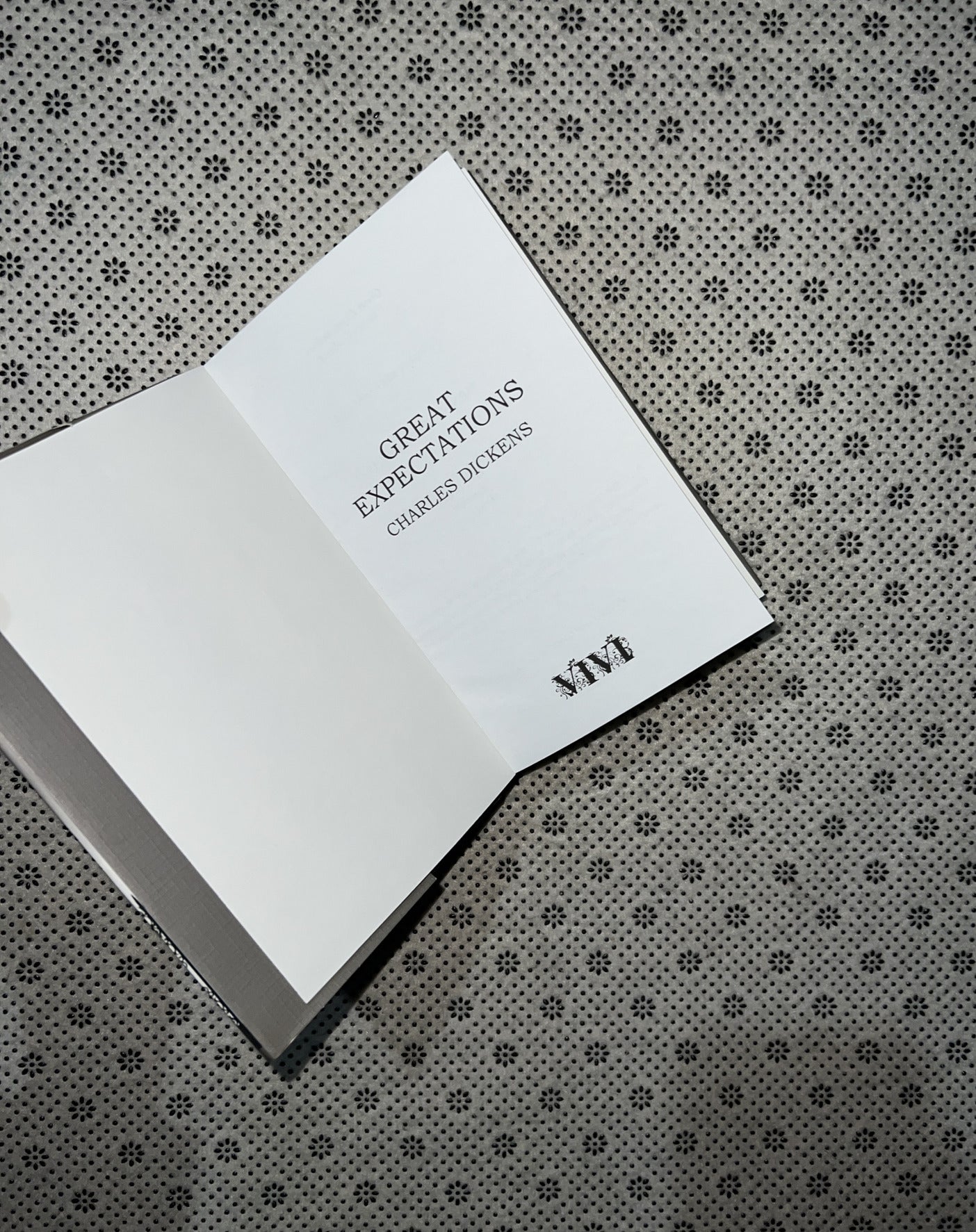 GREAT EXPECTATIONS by Charles Dickens