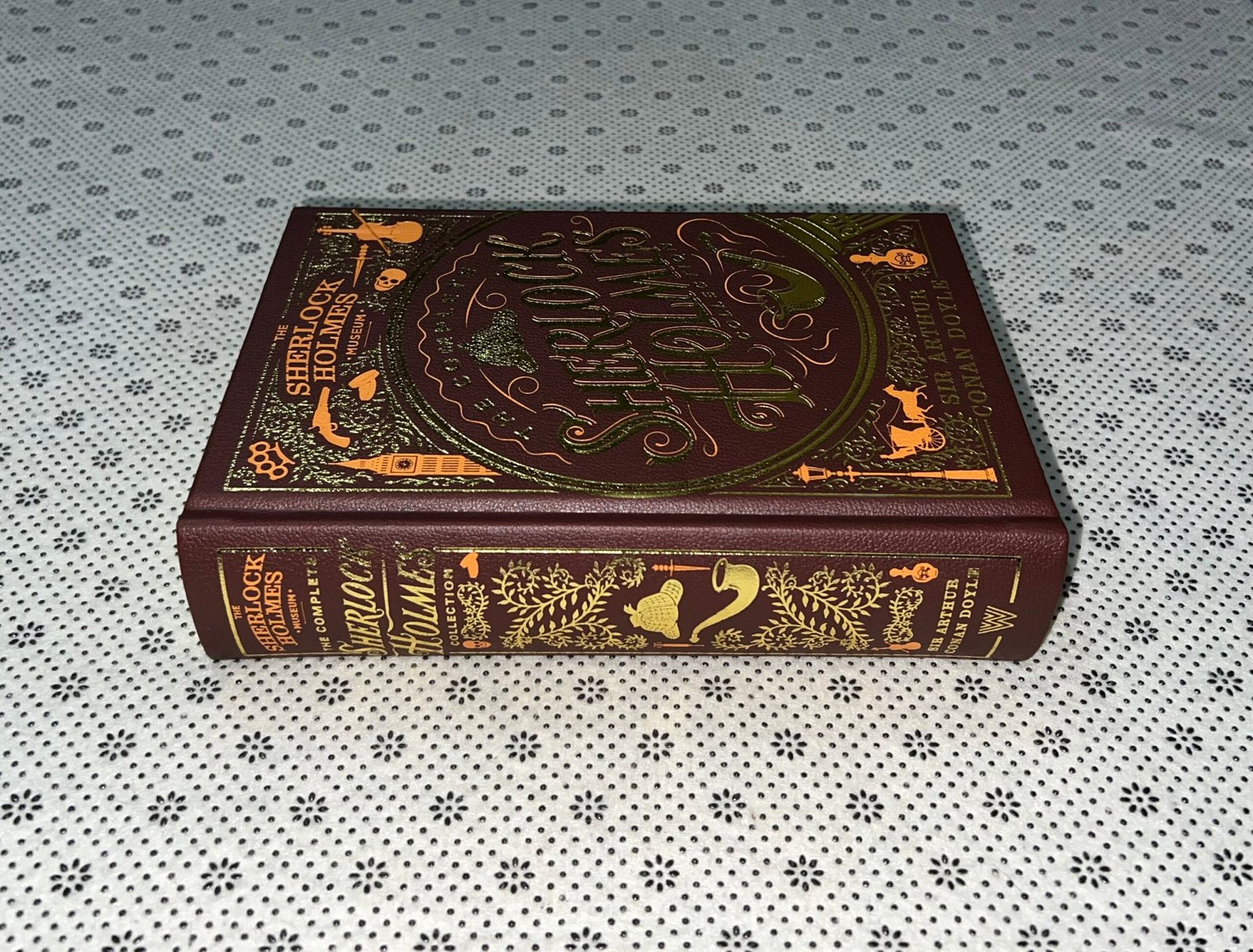 the complete sherlock holmes collection an official sherlock holmes museum product by sir arthur conan doyle