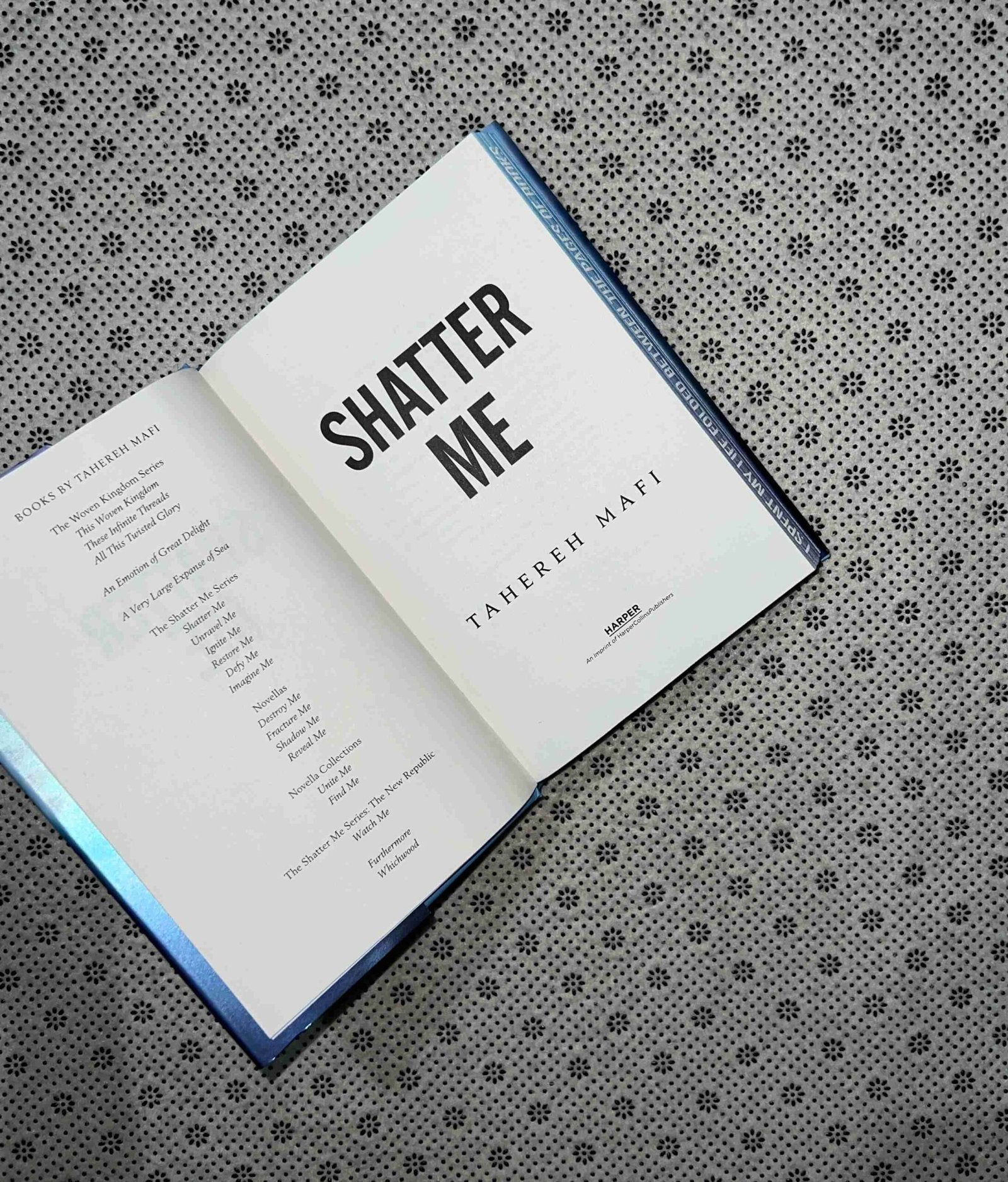 shatter me shatter me series book 1 collectors deluxe limited edition by tahereh mafi