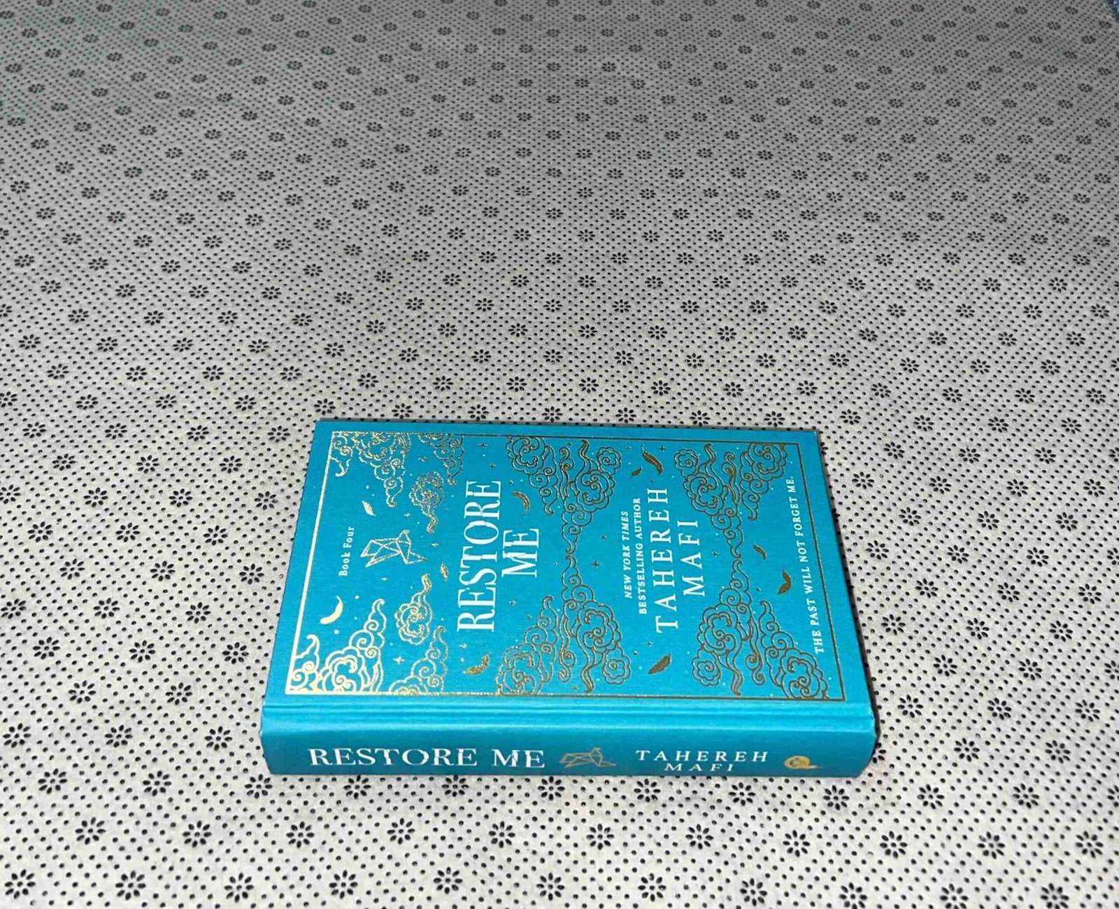 restore me the shatter me series book 4 collectors edition by tahereh mafi