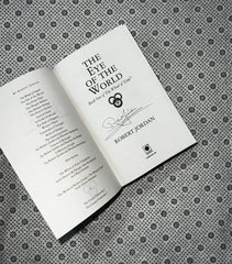 the eye of the world the wheel of time series book 1 tv tie in edition by robert jordan