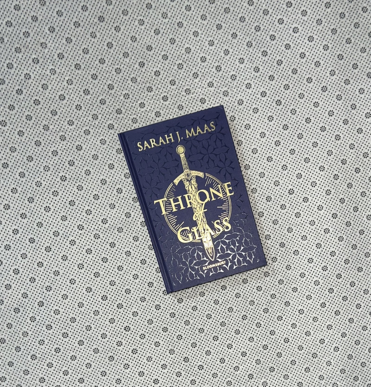 throne of glass throne of glass series book 1 collectors edition by sarah j maas
