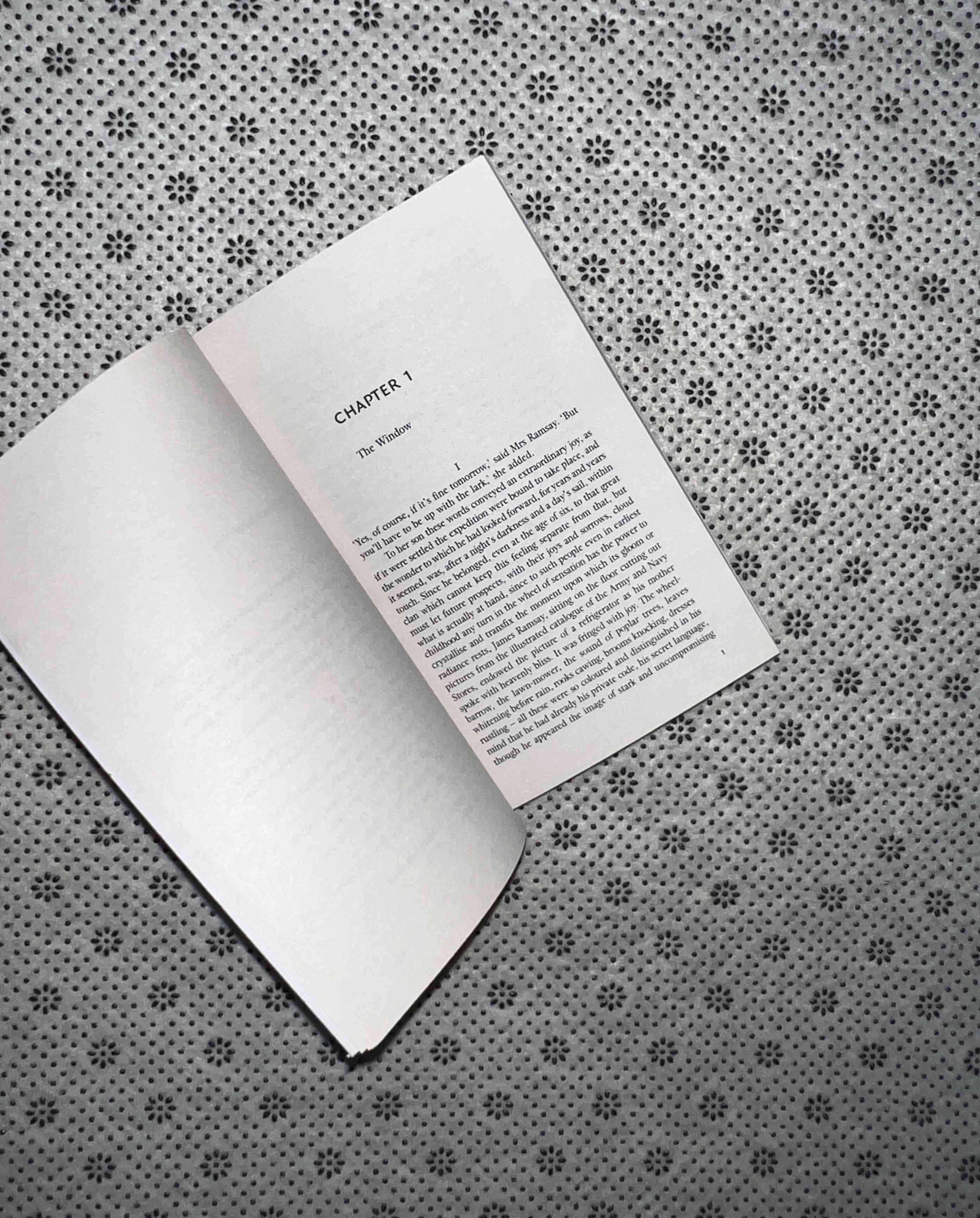 TO THE LIGHTHOUSE by Virginia Woolf