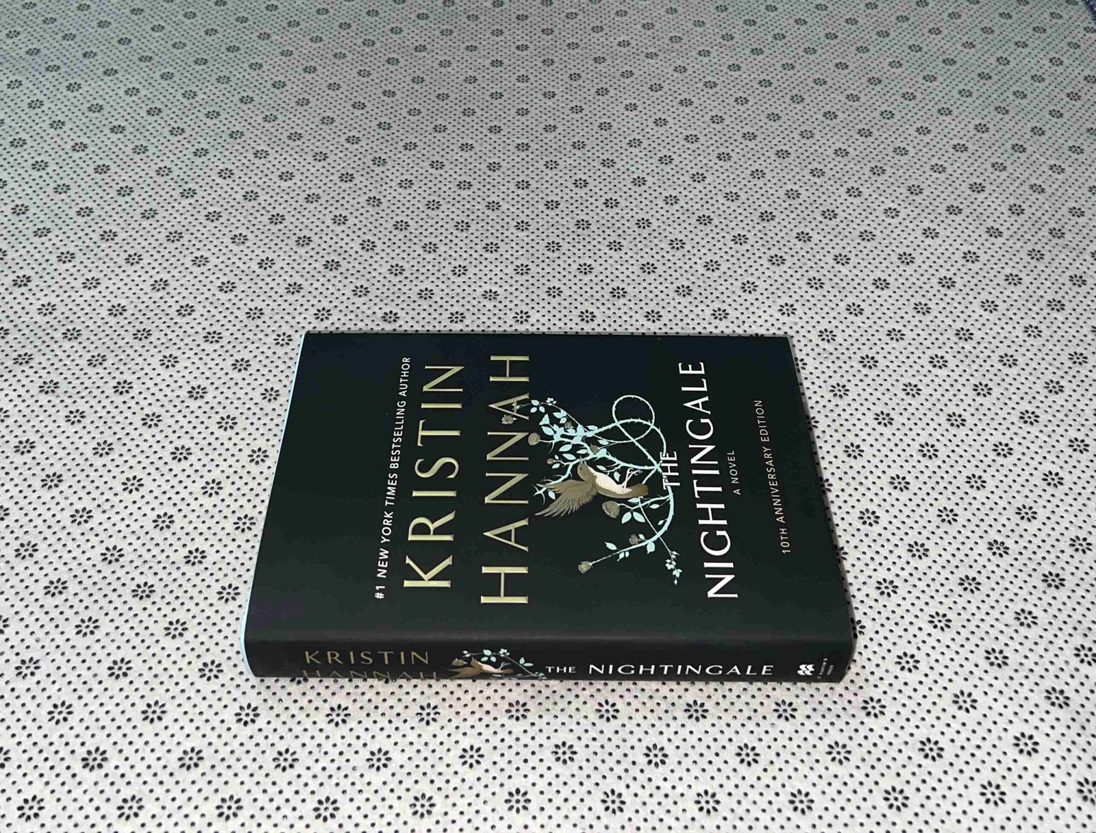 the nightingale deluxe edition by kristin hannah