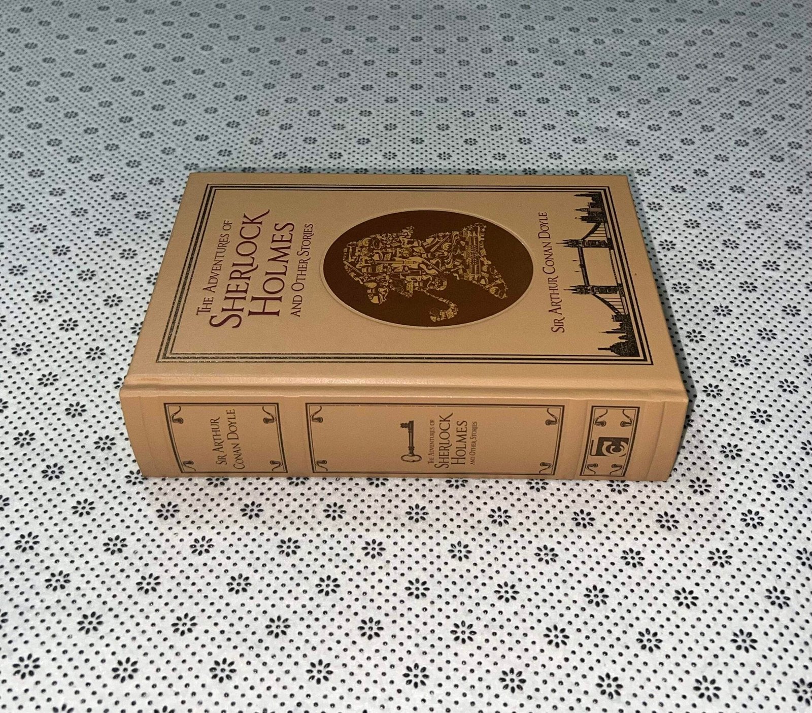 the adventures of sherlock holmes and other stories collectors edition by sir arthur conan doyle