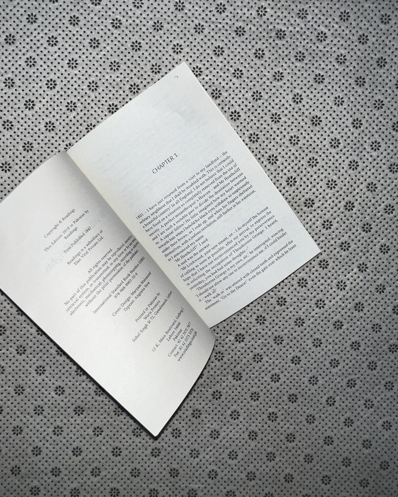 WUTHERING HEIGHTS by  Emily Brontë 