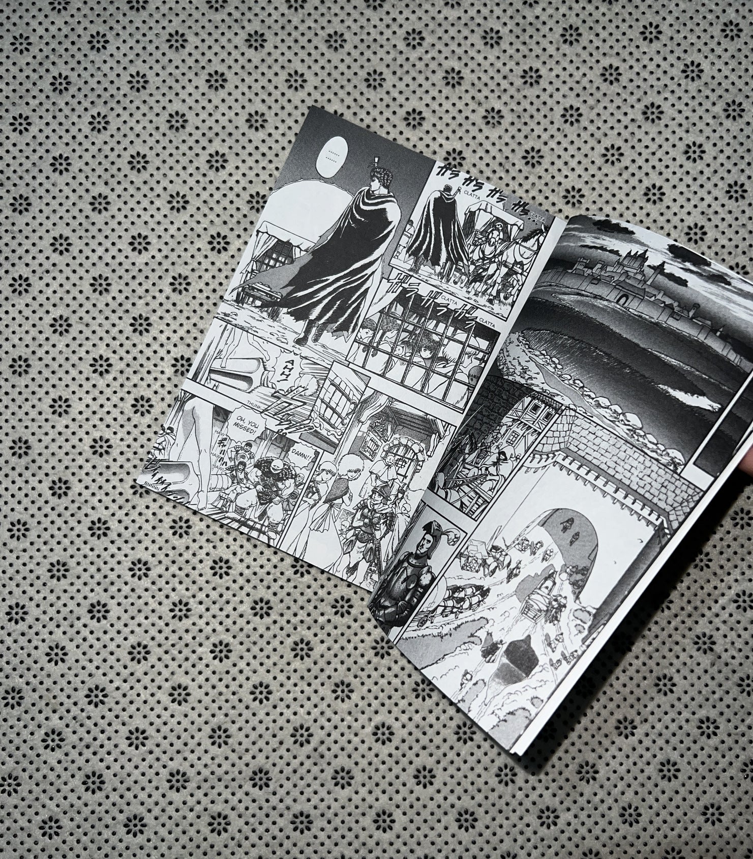 BERSERK (Volume 1) by Kentaro Miura