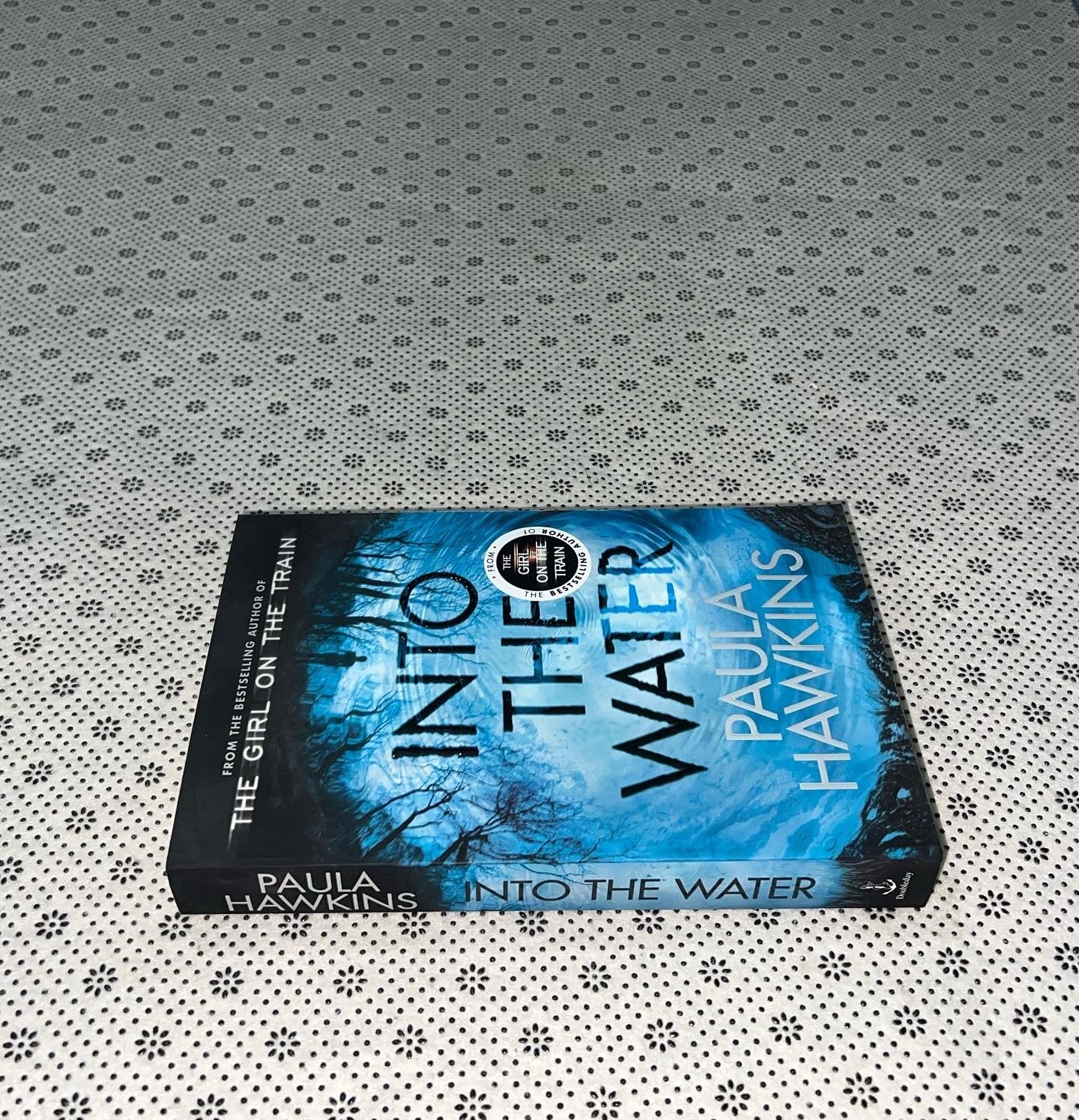 into the water by paula hawkins 1