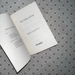 the valley of fear a sherlock holmes novel readings classics by arthur conan doyle