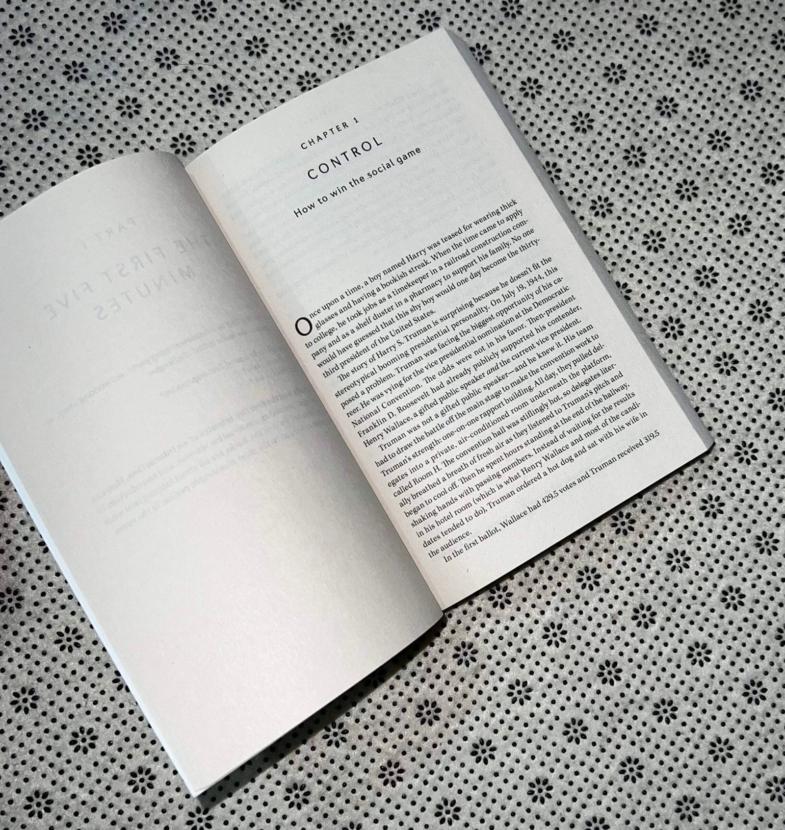 captivate the science of succeeding with people by vanessa van edwards