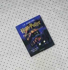 HARRY POTTER AND THE PRISONER OF AZABAN: The Harry Potter Series (Book 3) by J.K. Rowling