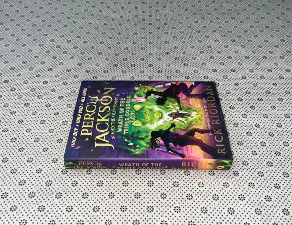 WRATH OF THE TRIPLE GODDES (Designed Edges) : Percy Jackson and the Olympians Series (Book 7) by Rick Riordan