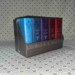 A SONG OF ICE AND FIRE (Boxed Set) by George R.R. Martin