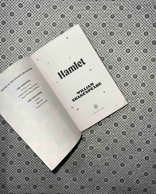 HAMLET by William Shakespeare