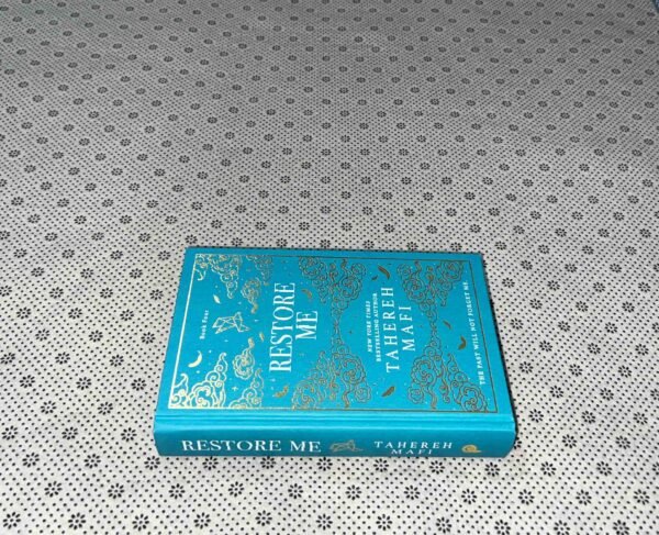 RESTORE ME: The Shatter Me Series (Book 4) by Tahereh Mafi